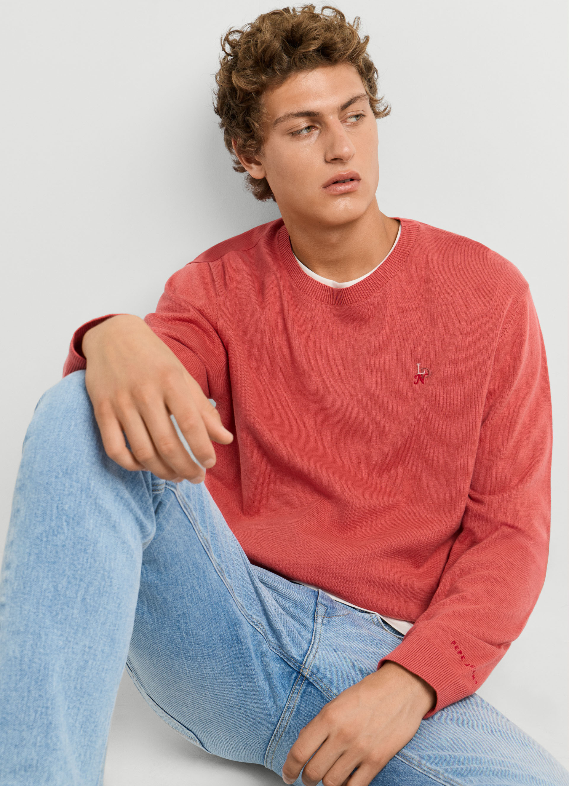 Rundhalspullover PEPE JEANS "DANIELS", Herren, Gr. L, rosa (cinnabar rot), Strick, Obermaterial: 100% Baumwolle, unifarben, regular fit hüftbedeckend, Rundhals, Rippstrickbündchen, Pullover Rundhalspullover, mit gestickten Details, Baumwolle cinnabar rot 