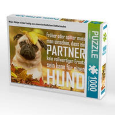CALVENDO Puzzle Mops Welpe schaut lustig aus einem herbstlichen Blätterhaufen 1000 Teile Lege-Größe 64 x 48 cm Foto-Puzzle Bild von CALVENDO