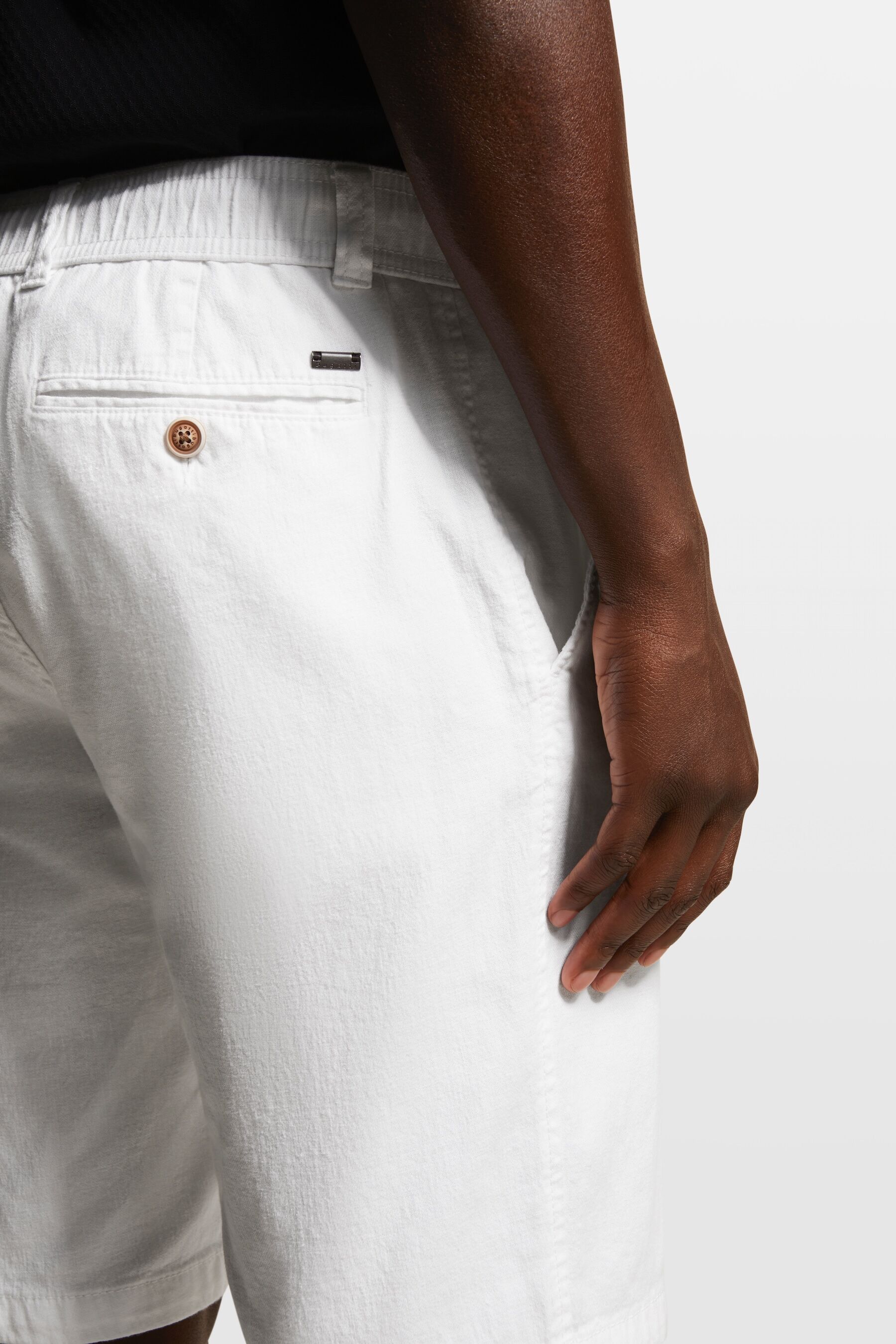 Bermudas BUGATTI, Herren, Gr. 56, Normalgrössen, weiss (weiß), 55% Baumwolle, 44% Leinen, 1% Elasthan, normal, Hosen Bermudas, mit Kordelzug weiß 56, Normalgrössen