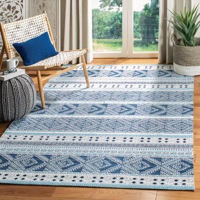 SAFAVIEH Handmade Classic Vintage Massouma Rug