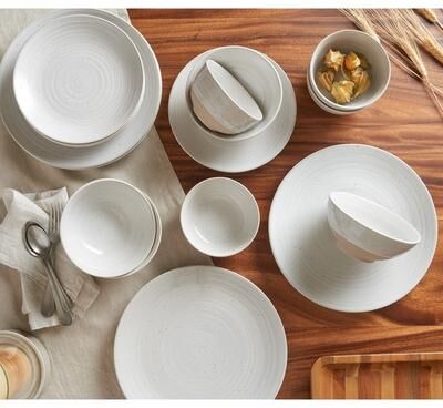 Sango Siterra Rustic White 16-Piece Stoneware Dinnerware Set