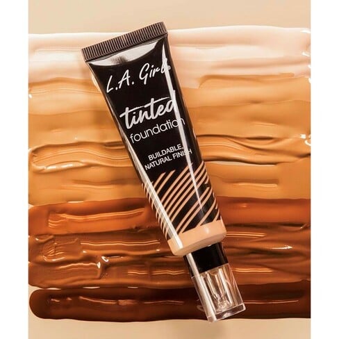 L.A. Girl Tinted Foundation Buildable, Natural Finish 30mL Tawny