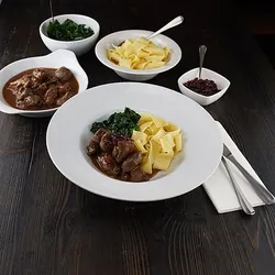 TANNENGLÜCK Wildschweingulasch mit Rotwein & winterlichen Gewürzen Inhalt 900g