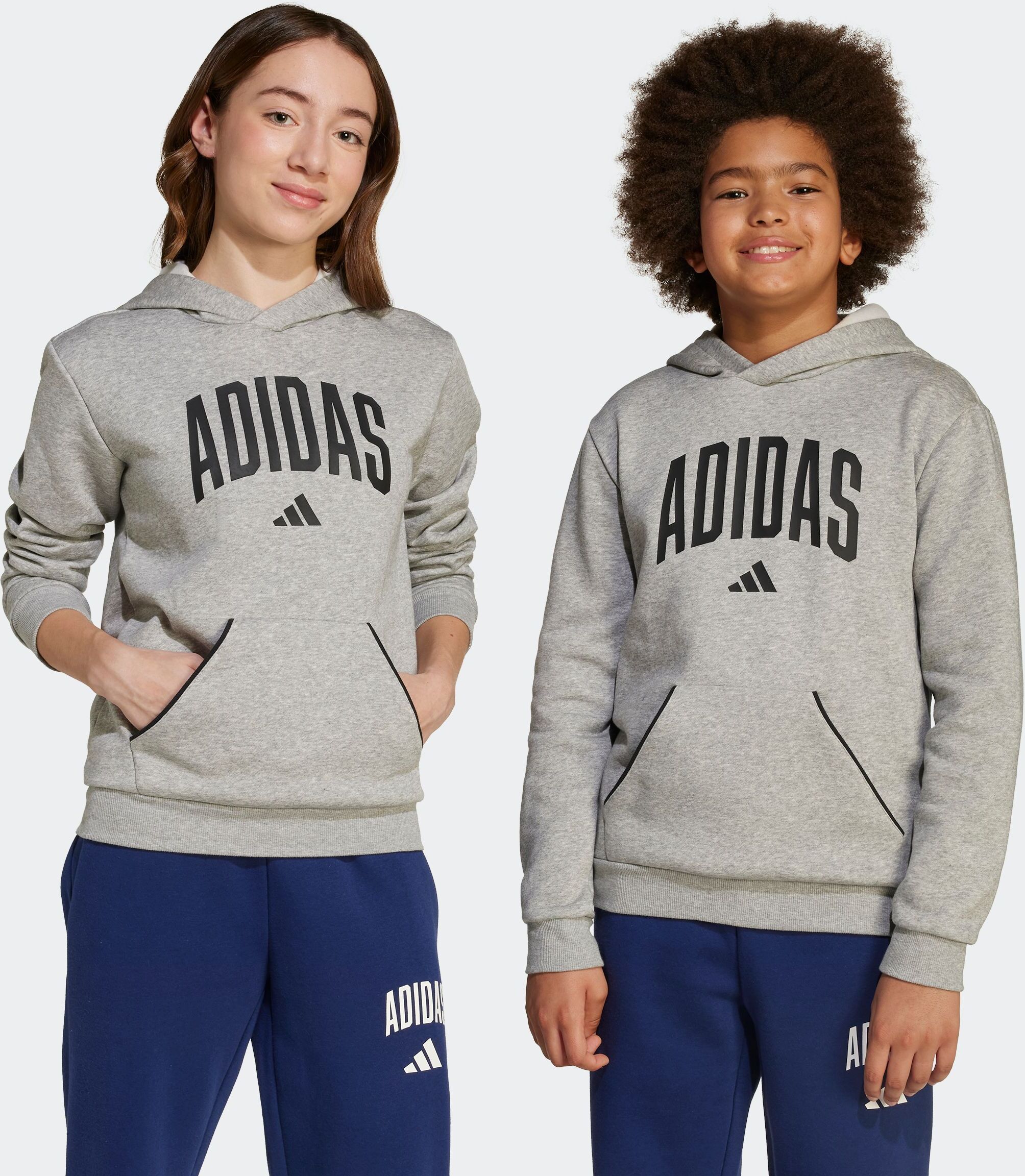 Kapuzensweatshirt ADIDAS SPORTSWEAR "SEASONALS ESSENTIALS COLLEGIATE TYPOGRAPHY KIDS HOODIE", Mädchen, Gr. 140, grau (medium grau heather, schwarz), Obermaterial: 55% Baumwolle, 36% Polyester, 9% Viskose, normal, Rundhals, angesetztes Bündchen, Sweatshirt