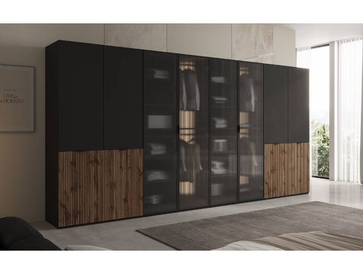 Moduro Kalen – Viermoduliger Design-Kleiderschrank mit Holz- und Strukturglasfron - Schwarz - Luxusbetten24