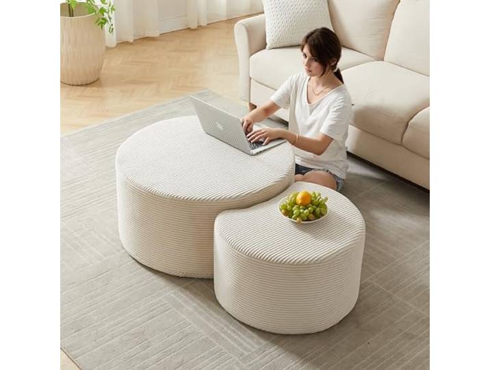 Ottomanen-Set 2-tlg gepolstert runder Beistelltisch Wohn modern Beige Stoff Set mit 2 gepolsterten runden Beistelltischen aus Stoff