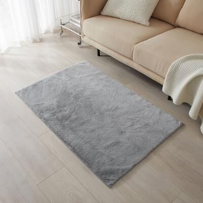 "Nanshing Shannen Solid Shaggy Rug, Super Soft Fluffy Area Rug for Living Room - 2' 6"" x 3' 10"""