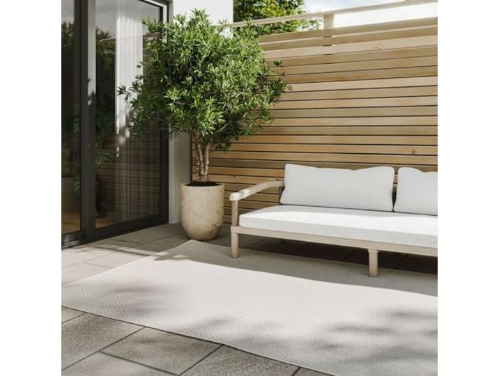 benuta Basic In- & Outdoor Teppich Lou - Weiß 80x150 cm - Wetterfest & UV-beständig - Multifunktional für Balkon, Terrasse, Garten - Küchenteppich & Wohnzimmerteppich - Pflegeleicht Robust