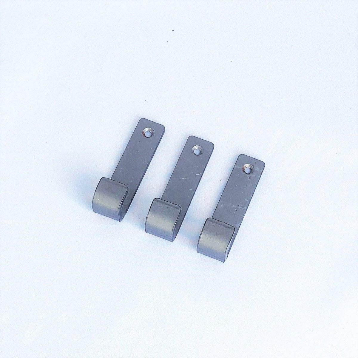 GoudmetHout Industriële Haken - Mat Blank - 3 stuks