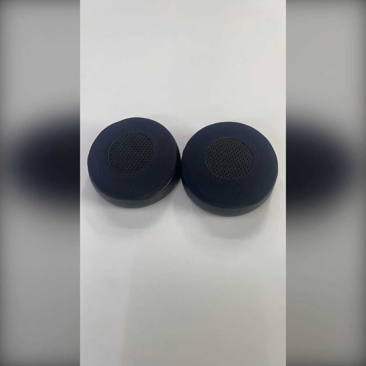 INF Ersatz Eisseide-Gel Ohrpolster 2er-Pack, kompatibel mit Jabra Evolve 75 – Schwarz, 5cm x 5cm