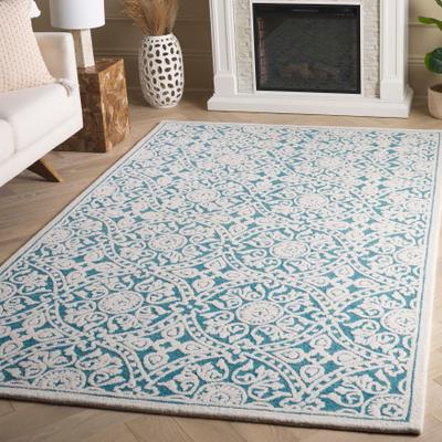 SAFAVIEH Hand-Tufted Metro Tyanka French Country Wool Rug