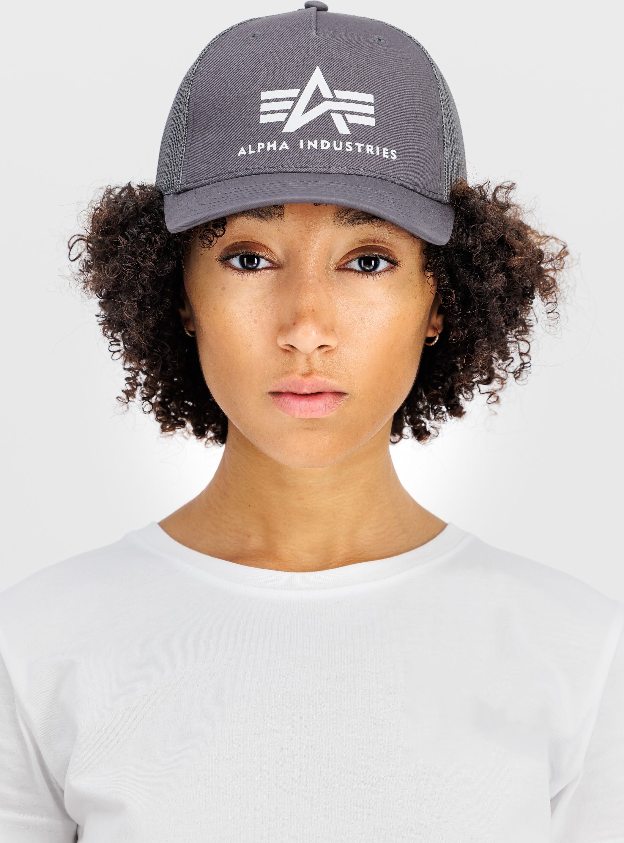 Trucker Cap ALPHA INDUSTRIES "Basic Trucker Cap", Gr. onesize, grau (vintage grau), Baumwolle, Caps Trucker Cap