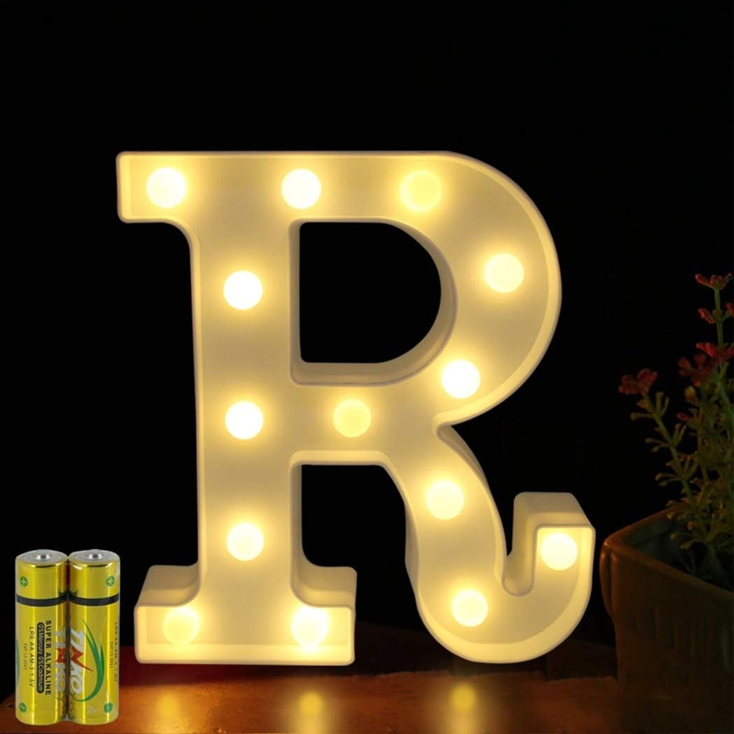 Verlichte LED Alphabet Lamp voor decoratie in de kinderkamer of bij feesten