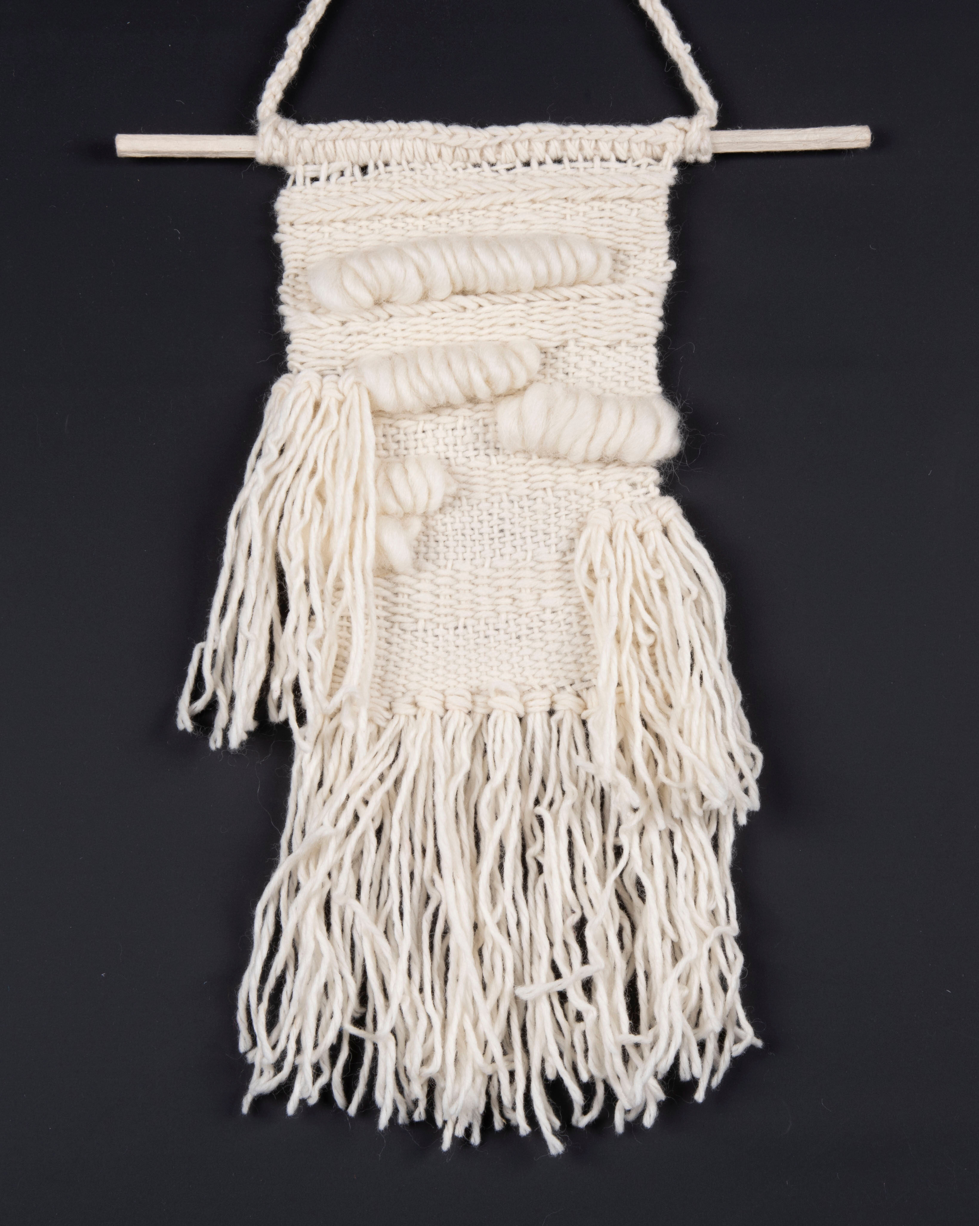 Wanddekoobjekt THEKO "Wallart KnotLove" Gr. 1, beige (creme), B:37cm H:70cm, Wolle, Wanddekoobjekte, Wandteppich, Wanddeko, reine Wolle, handgefertigt