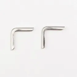 100 Buchecken Metall vernickelt | C 22 - 23 x 23 mm