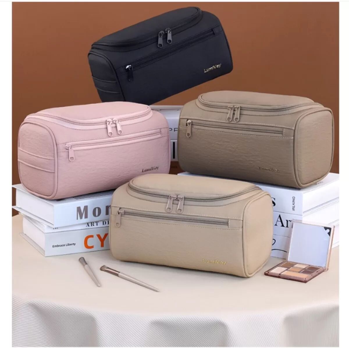 INF Old Money Stil Taslon wasserdichtes Make-up-Täschchen – Mehrfaches Innenfach Polyester Reise-Kosmetiktasche, kompakter Schwarz
