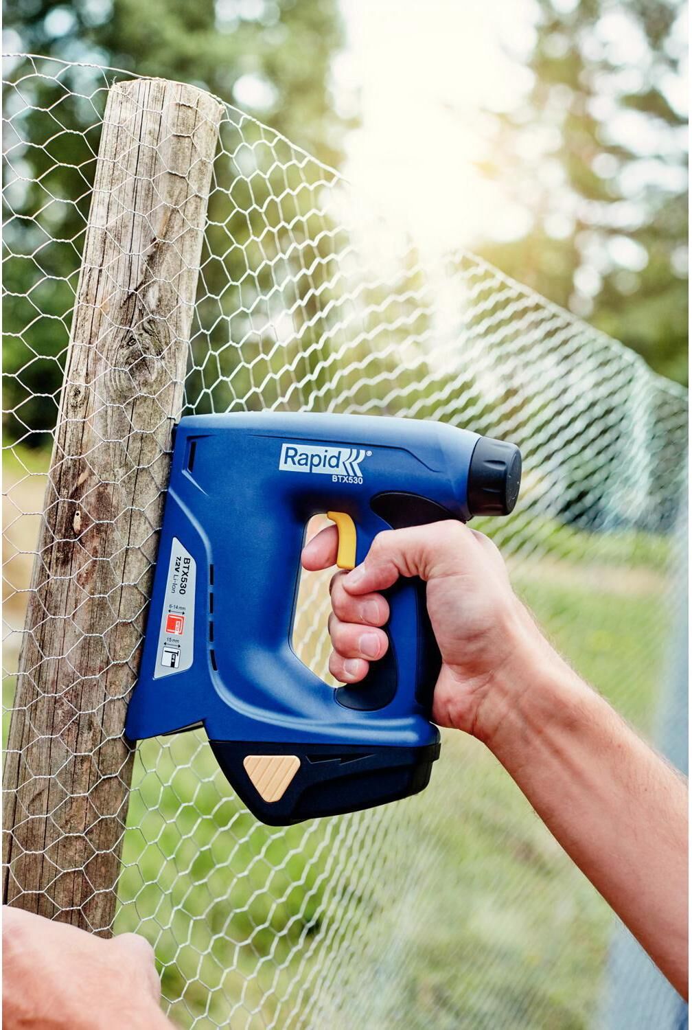 Akku-Tacker RAPID "BTX530 Li-Ion", blau (blau, schwarz), B:22cm H:19,5cm L:5,3cm, Tacker, Akku-Tacker blau, schwarz Einheitsgröße