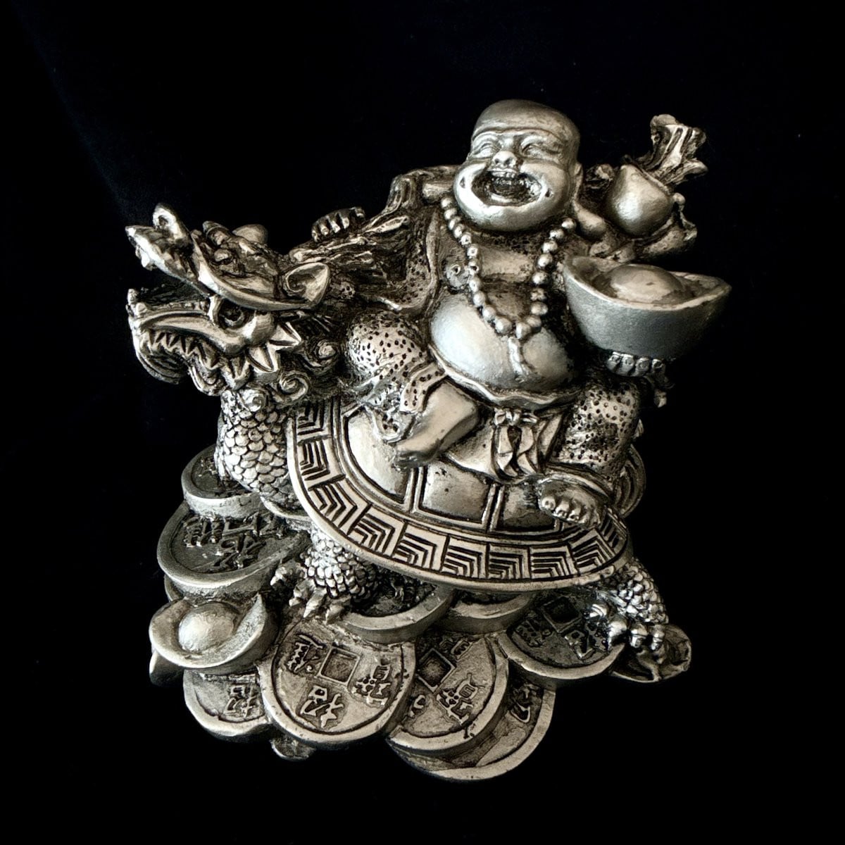 Feng Shui draak-schilpad met dikbuik boeddha, zilverkleur, handgeschilderd, B/D/H: 12 x 10 x 7,5 cm