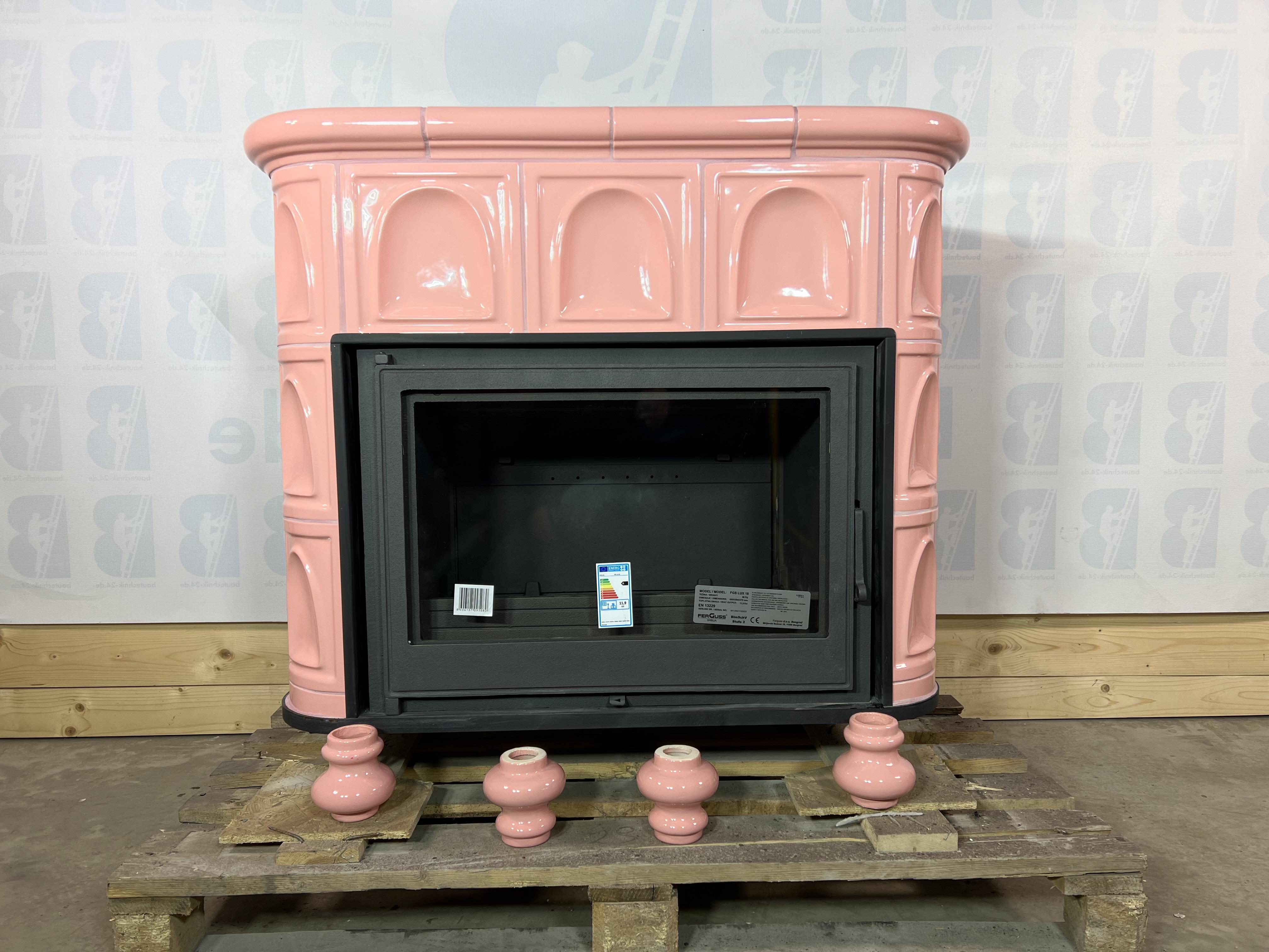 Kachelofen Kaminofen Pallazzo - Barbe Rose- 11,9 kW Klassischer Keramikofen mit hochwertigem Gusseinsatz FERGUSS Handgefertigte Kacheln