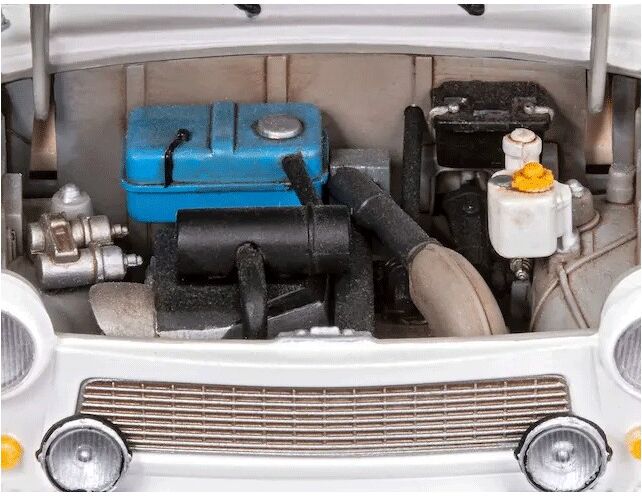 Maquette Trabant 601S « Builders Choice » Level 4 échelle 1:24 - Revell