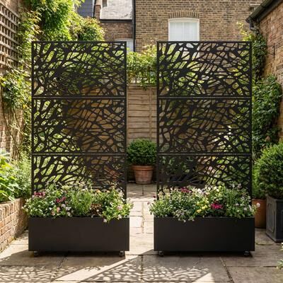 Lumibee 2-Piece Outdoor Metal Pattern Privacy Fence Screen Planter Box