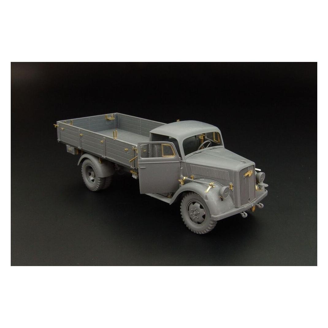 Hauler Opel Blitz (Tamiya) (HLX48366)