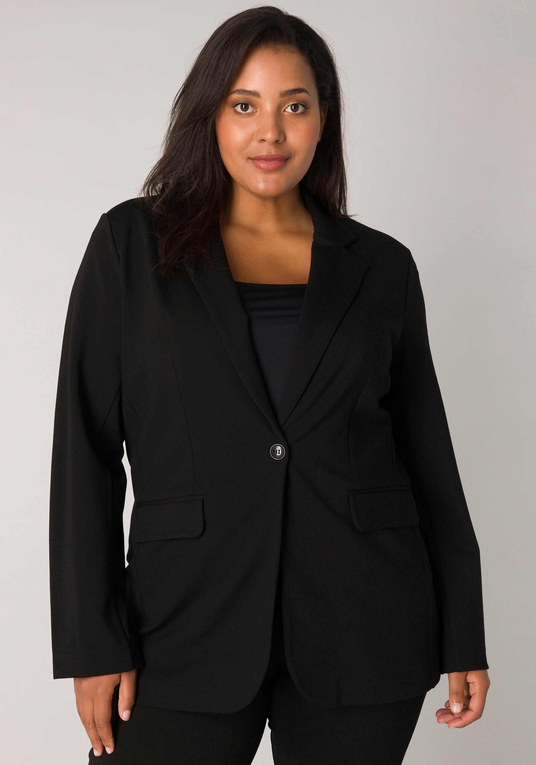 Jerseyblazer BASE LEVEL CURVY, Damen, Gr. 44, schwarz, Web, Obermaterial: 65% Viskose, 30% Nylon, 5% Elasthan, unifarben, regular fit hüftbedeckend, tiefer V-Ausschnitt, Blazer Jerseyblazer, mit Taschenklappen schwarz 44