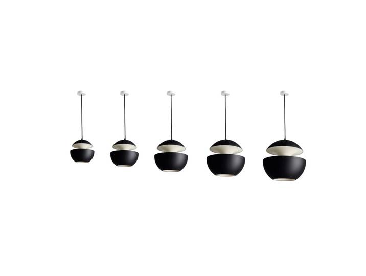 Here Comes The Sun Pendelleuchte Ø350 Schwarz/Weiß - DCW - Wohnzimmer - Aluminium