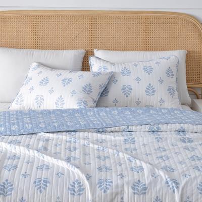 Linery & Co. Luxurious Intricate French Floral Design Microfiber Quilt Set With Shams