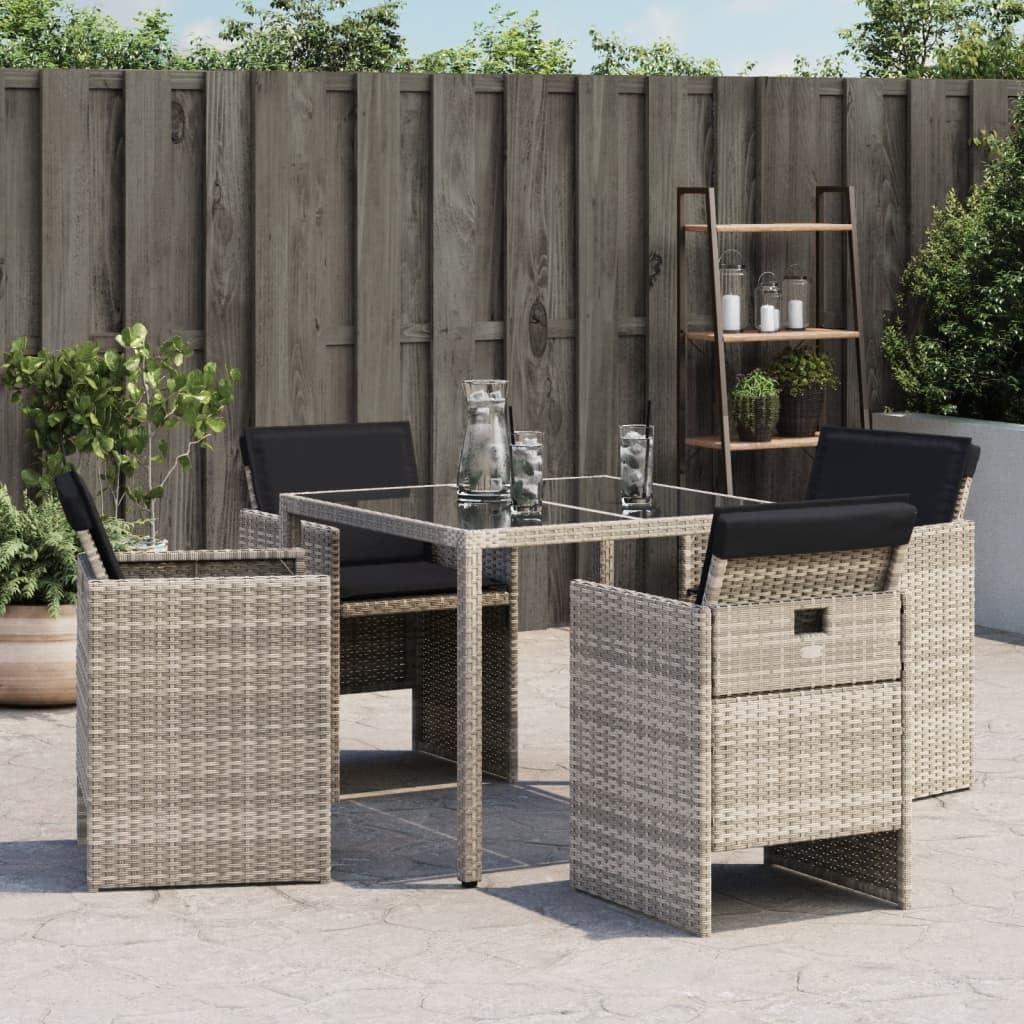 Set aus 4 hellgrauen Gartenstühlen aus Polyrattan mit Kissen, klappbar und UV-beständig, mit robustem Stahlrahmen für Terrasse und Außenbereich am Esszimmer