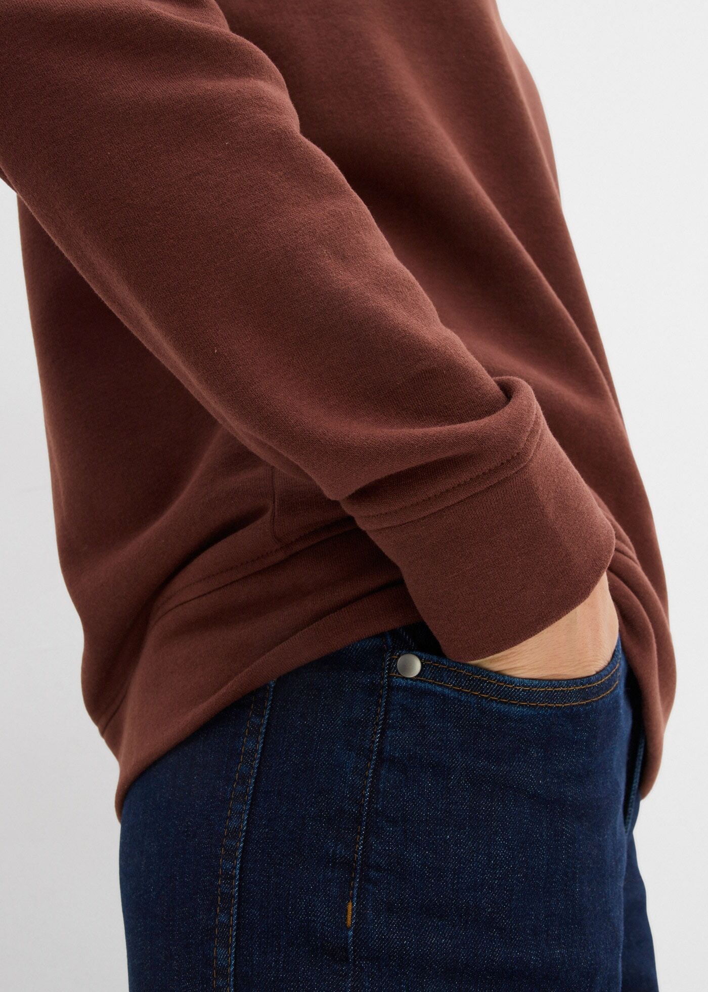 Sweatshirt BONPRIX "Sweatshirt", Damen, Gr. 48/50 (XL), braun (kaffeebraun), Sweatware, Obermaterial: 60% Baumwolle, 40% Polyester, unifarben, bequem normal, Rundhals, Bündchen, Sweatshirts Sweatshirt, klassischer Rundhalsausschnitt, bequeme Passform, ohn