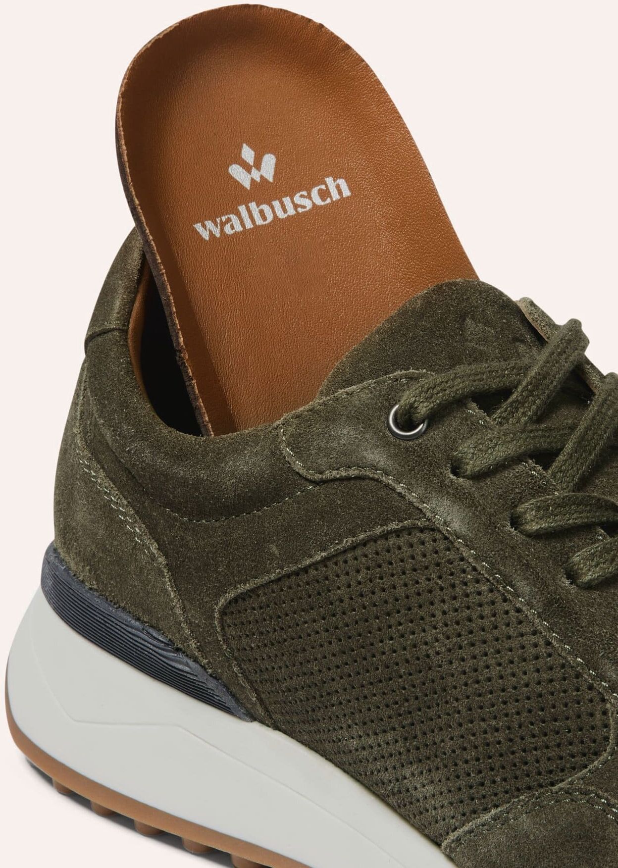 Walbusch Velours Perfo Sneaker, noch offen: Größenlauf, Farbe Grün, 42, luftige Perforierung hochwertiges Veloursleder Herren