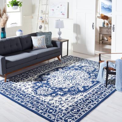 SAFAVIEH Handmade Micro-Loop Terezie Wool Rug