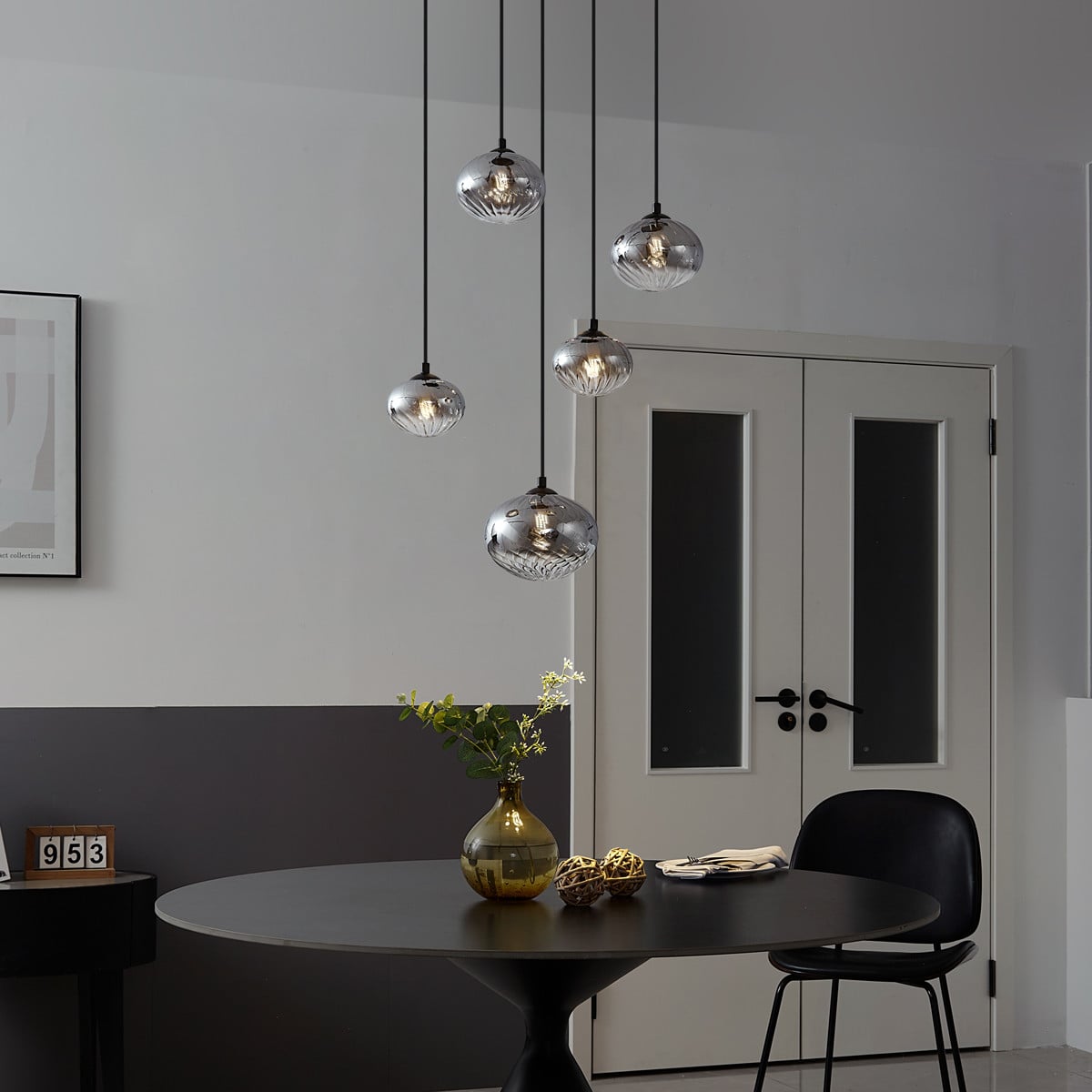 Moderne hanglamp Qazqa in zwart met grijs glas