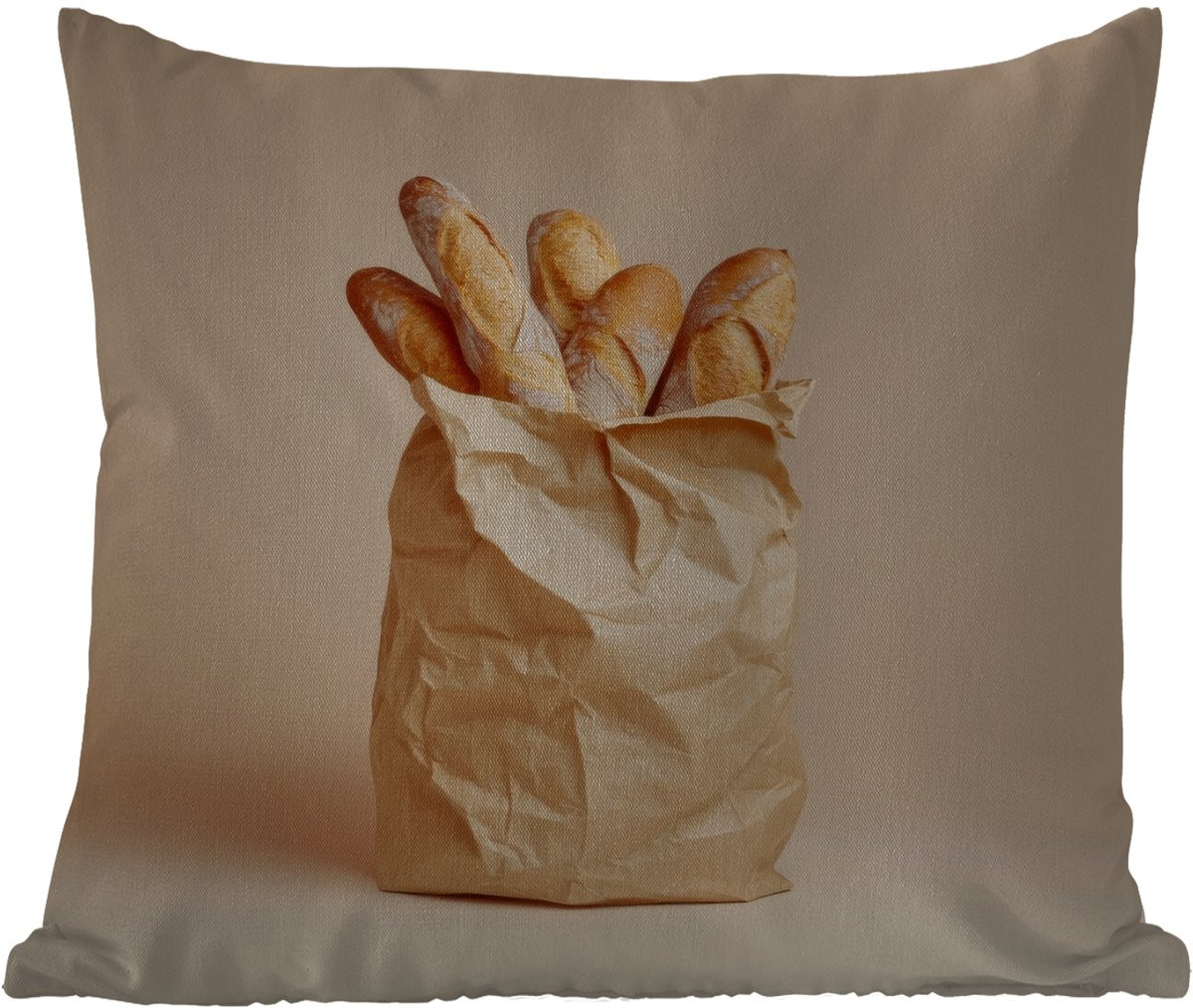 PillowMonkey Tuinkussen Baguette Brood Stokbrood Beige 40 x 40 cm Weerbestendig