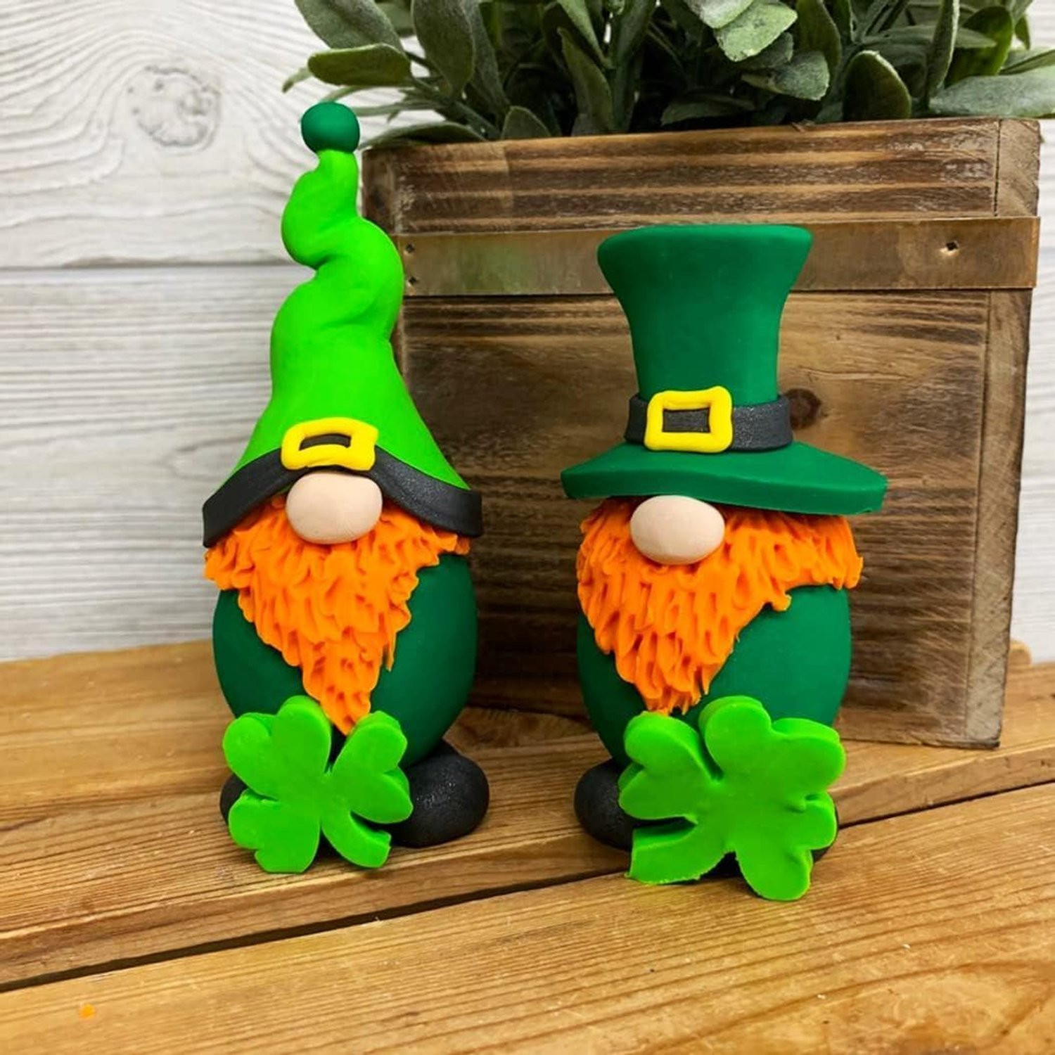 Handgemaakt kabouterfiguur decoratie voor St. Patrick's Day