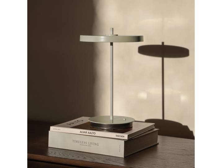 Lampe à poser portable Asteria Move Leaf/Monochrome - UMAGE - Salon / séjour - Design - Métal - Avec abat-jour
