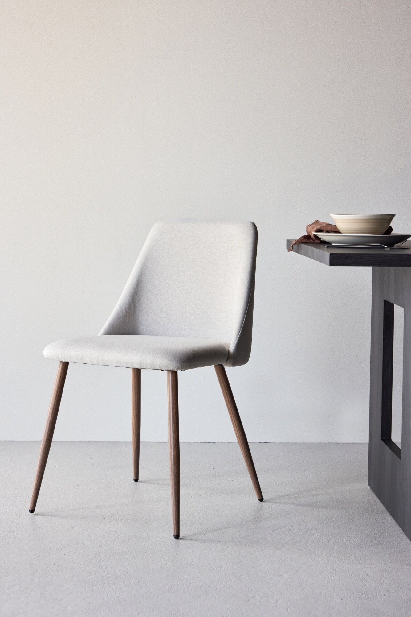 Esszimmerstuhl VENTURE HOME, weiss (beige, mocca, beige), B:48cm H:83cm, Polyester, Polyurethan, Stahl, Stühle, Esszimmerstuhl, Polsterstuhl, Stoffbezug, Stahlbeine, schlicht, modern beige, mocca, beige B/H/T: 48cm x 83cm, Leinenoptik