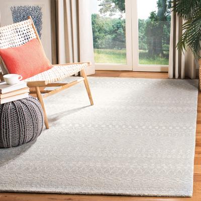 SAFAVIEH Handmade Micro-Loop Ljubica Wool Rug