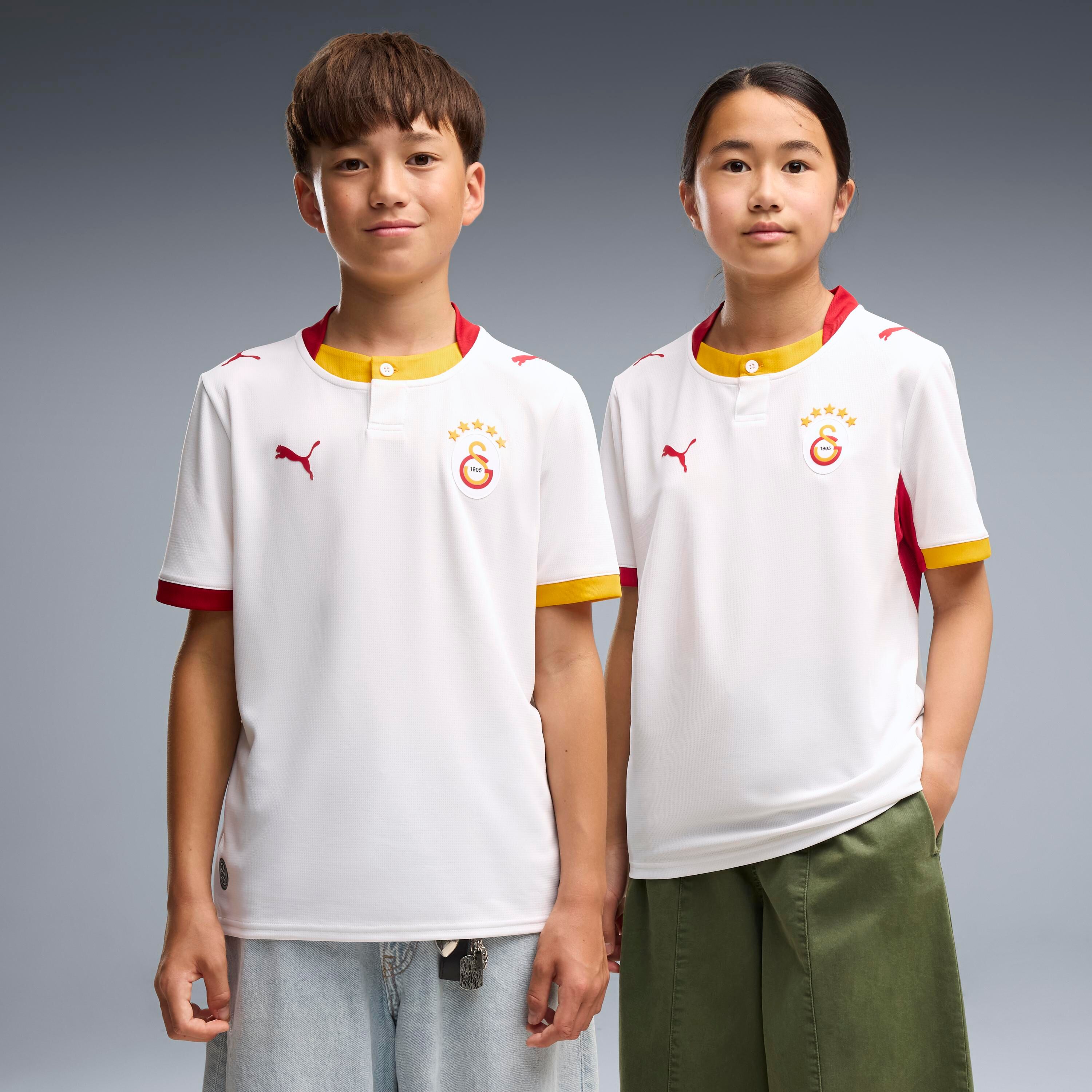 Fussballtrikot PUMA "GSK THIRD JERSEY REPLICA JR", Kinder, Gr. 128, weiss (puma weiß, schwarz cherry, summer sunset), Netz, Obermaterial: 100% Polyester, unifarben, regular fit normal, Rundhals, Trikots Fussballtrikot, für Kinder, leichtes Material puma w