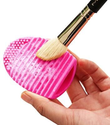 Inspired Deals Silicone Makeup Brush Cleaner Scrubber Pad Cosmetic Brush Washing Tool For Deep Cleaning magenta