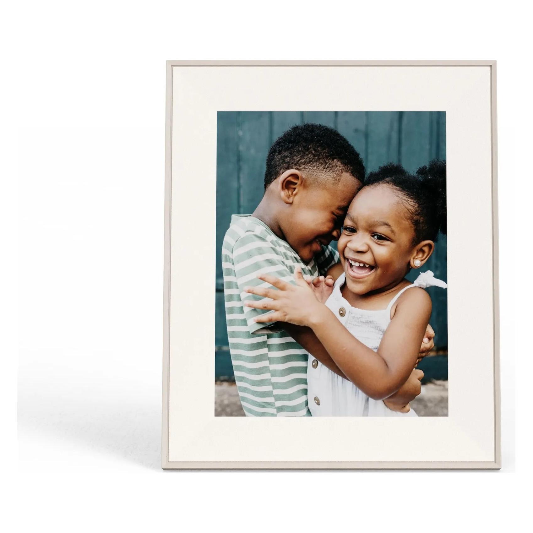 Aura Frames Photoframe - Walden - Mat Clay (15", 1600 x 1200 Pixel) (AF115-MWHT)