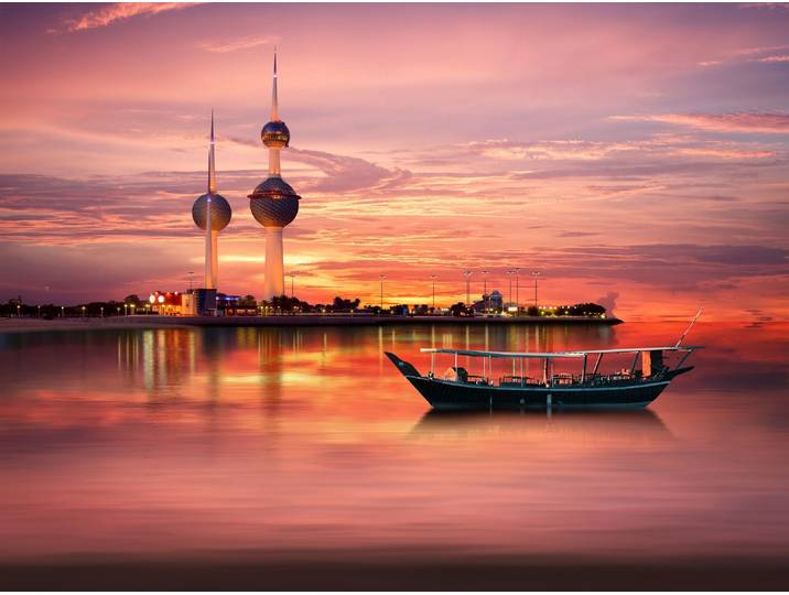 Fototapete PAPERMOON KUWAIT-STADT-BOOT SKYLINE STRAND MEER GOLF PANORAMA , bunt, B:4,5m L:2,8m, Vlies, Tapeten, Fototapete