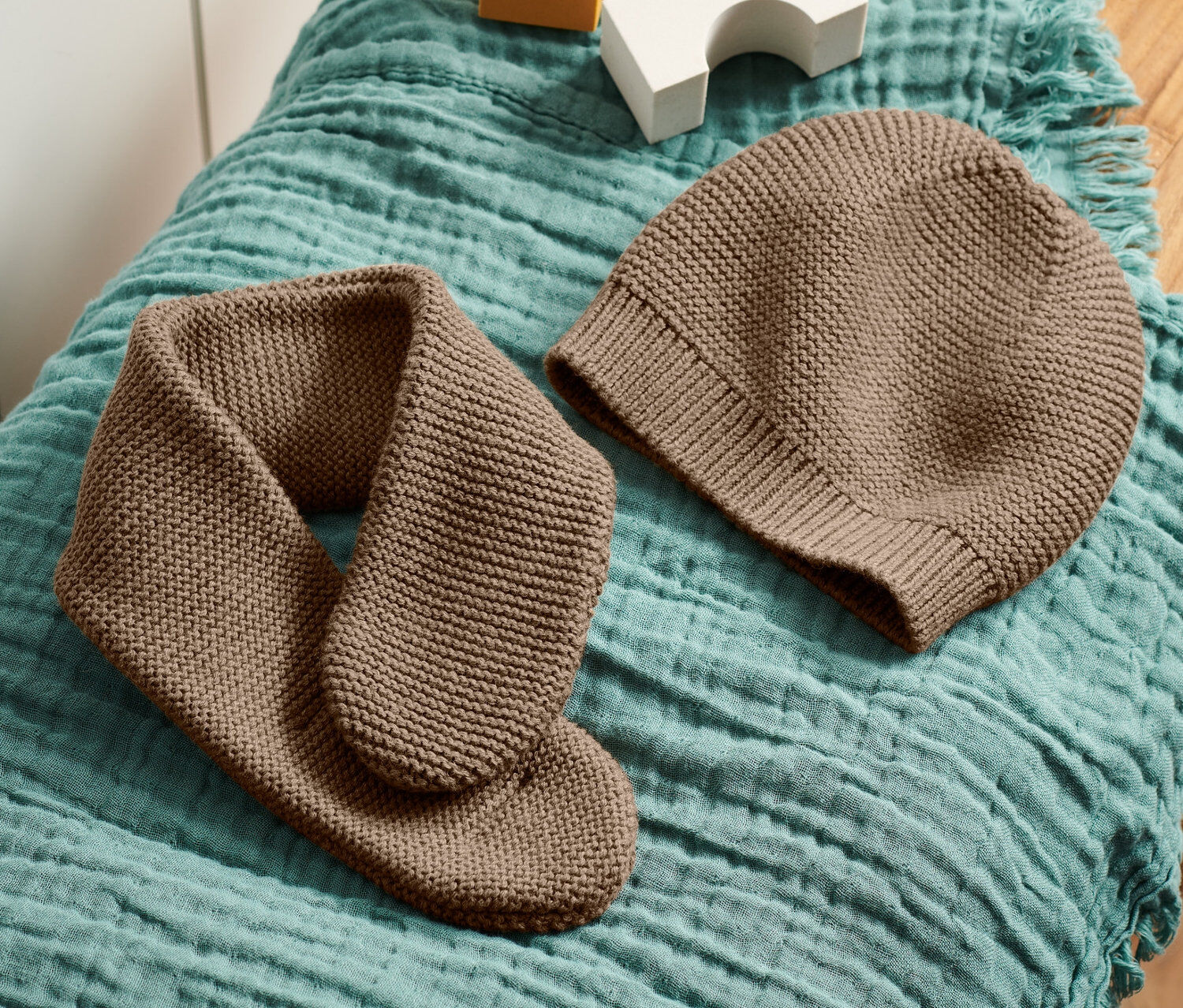 Tchibo - Strickmütze und Strickschal - Kinder - Gr. 45-48 - braun