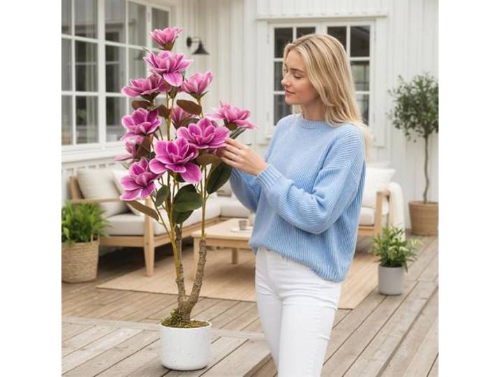 IDEALHOUSE Künstlicher Magnolienbaum mit Topf Pflegeleichter 6 realistische weiße Blüten, mit grünen Blättern & Moos, Deko für Wohnzimmer, Büro, Küche & Veranda