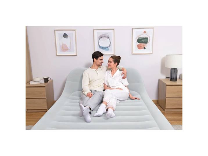 Bestway Luftbett mit Integrierter Pumpe 226x152x84 cm