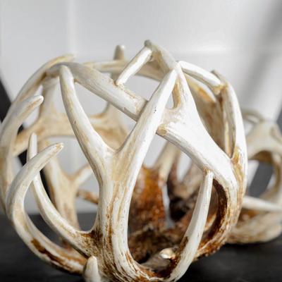 Mercana Ramus II (Large) Brown Antler Shaped Decorative Orb Ball - Small
