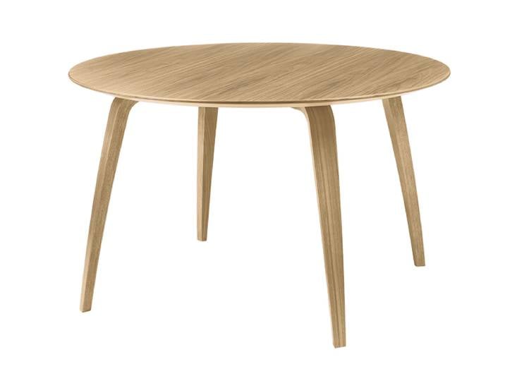 GUBI table ronde DINING TABLE (Chêne - Bois)