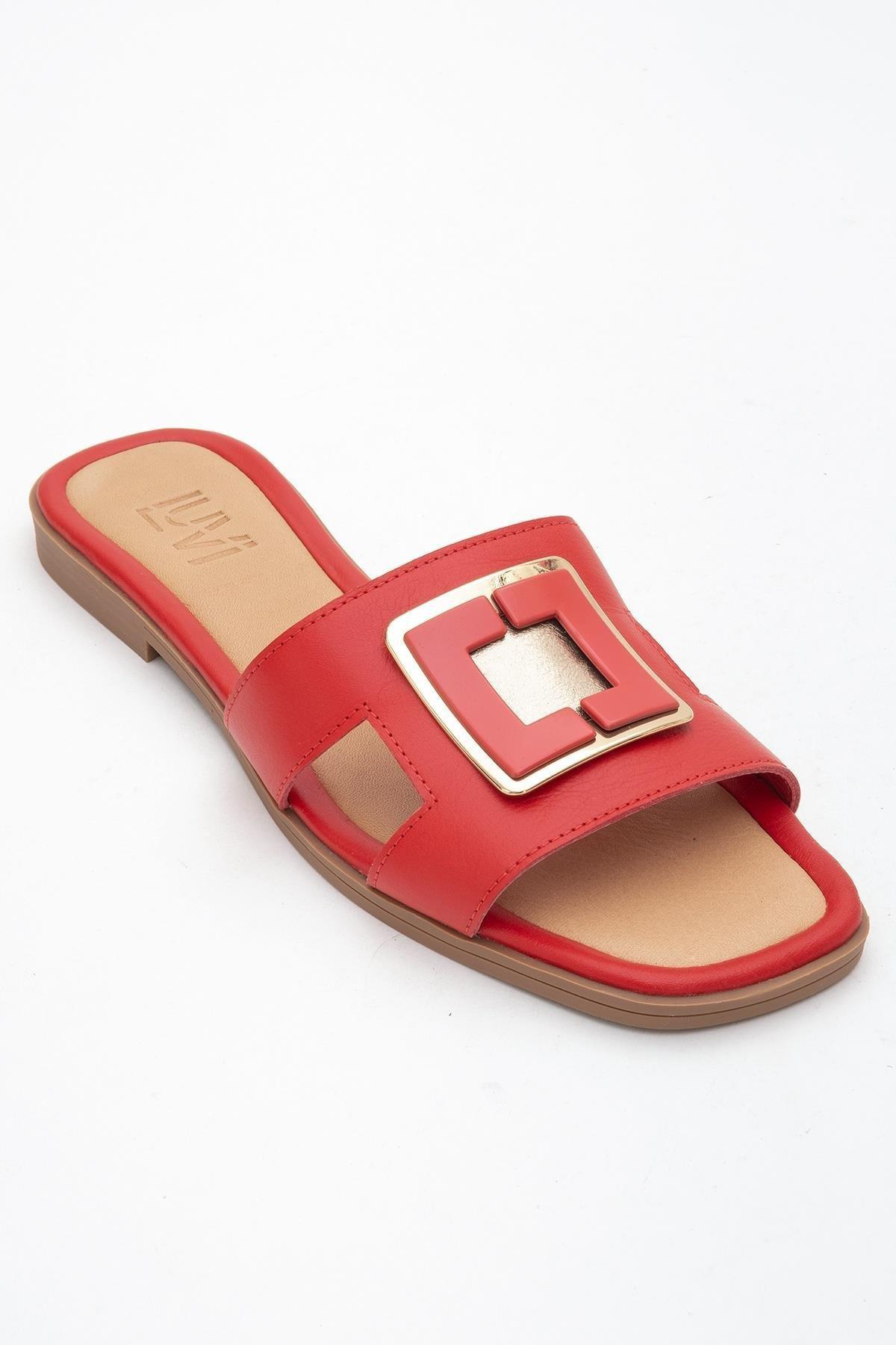 MILLIE Leer Gesp Slide (Women)