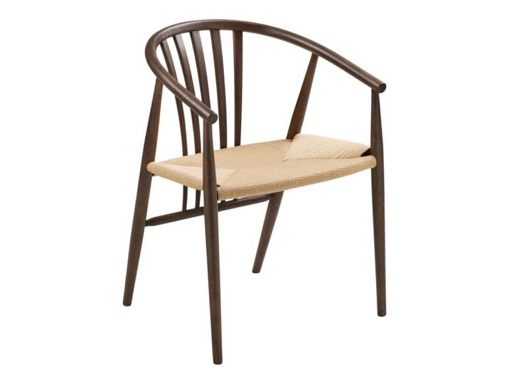 Chaise en rotin marron